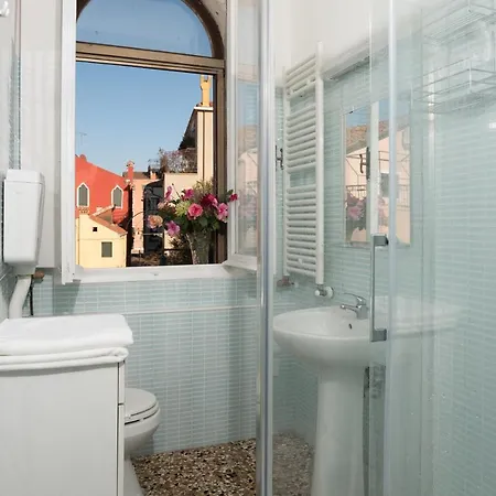Train Station Guest house Venice